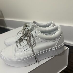 Wedding platform Vans